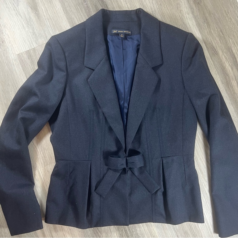 Brooks Brothers “346” Navy Wool Women's Blazer with Bow Detail, Size 8